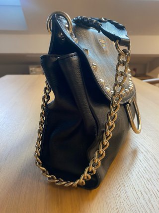 Bolso negro Guess