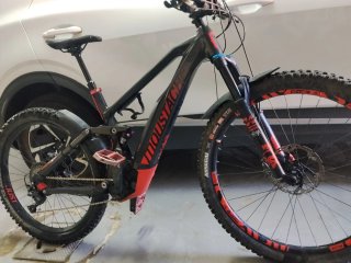 Bicicleta eléctrica Moustache Negra/Roja