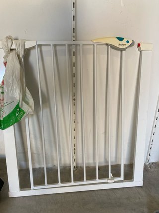 Barreras de seguridad infantil de Lindam y BabyDan