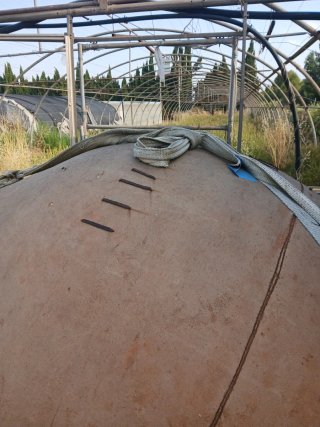 Tinaja antigua de barro 2,10 alto, 1,50 ancho
