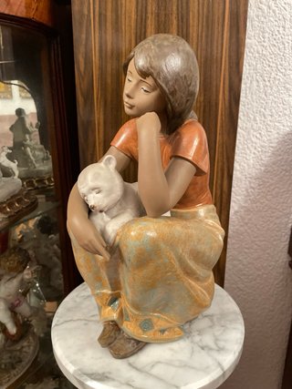 GRAN FIGURA LLADRÓ. OSITO AL REGAZO.