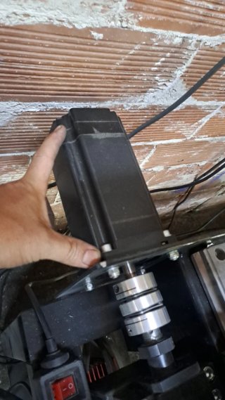 Fresadora CNC Robusta