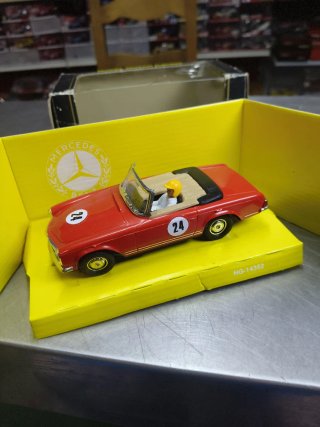 Scalextric Mercedes 250 SL Sport Vintage