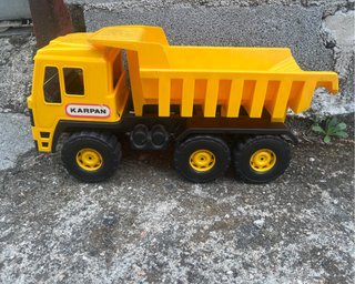 Camión de Juguete Amarillo KARPAN 43cm