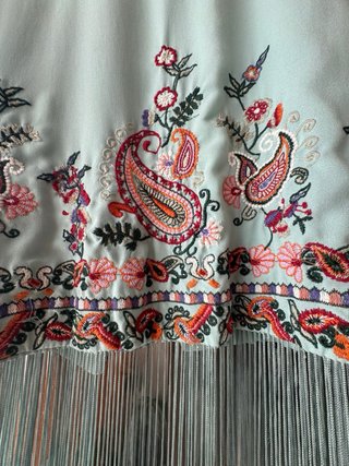 Kimono turquesa bordado talla M