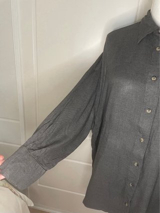Camisa Larga Stradivarius Gris Talla XL