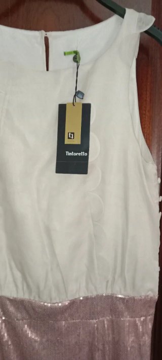 Vestido de fiesta beige y dorado