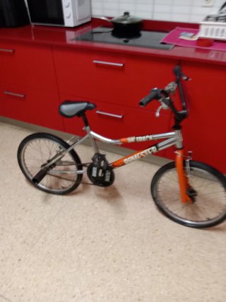 Bicicleta BMX naranja