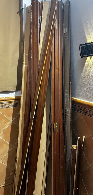 Puertas de madera con jambas