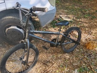 Bicicleta BMX RAD 20 WIPE 100