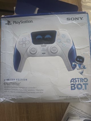 Mando PS5 Edición Limitada Astro Bot