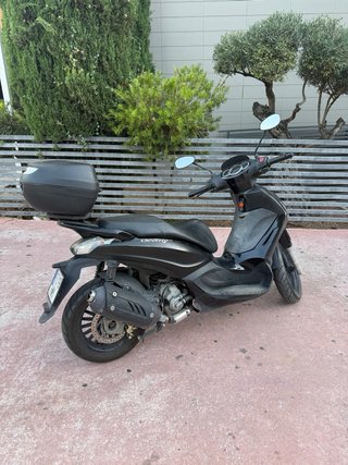 Piaggio Beverly 125cc Negra