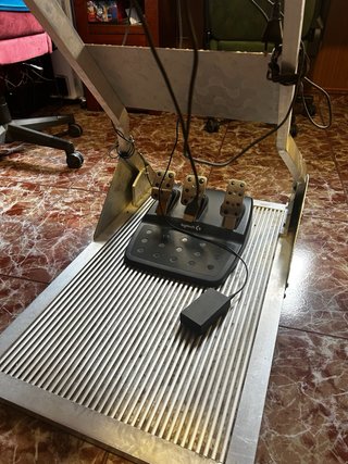 Volante Logitech G29 con Pedales y Palanca