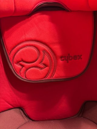 Silla Cybex Juno 2-Fix Roja