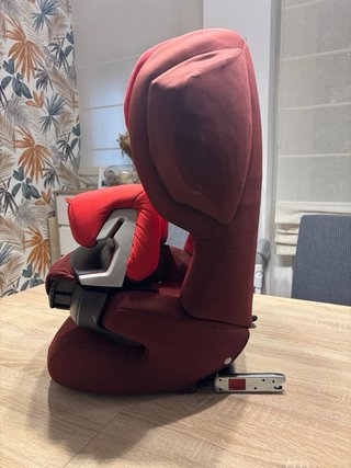Silla Cybex Juno 2-Fix Roja