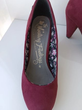 Zapatos Mustang Antelina Burdeos Talla 37