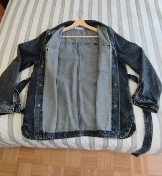 Chaqueta vaquera gris