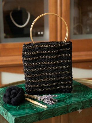 Bolso tejido a mano