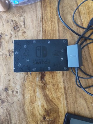 Base Nintendo Switch Fortnite + Cargador
