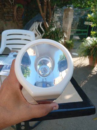 Linterna Multifunción con tubo fluorescente.
