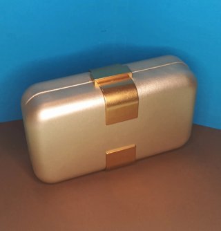 Bolso Clutch Piel Vegana Metalizado