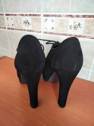Zapatos tacón Tulipano negros