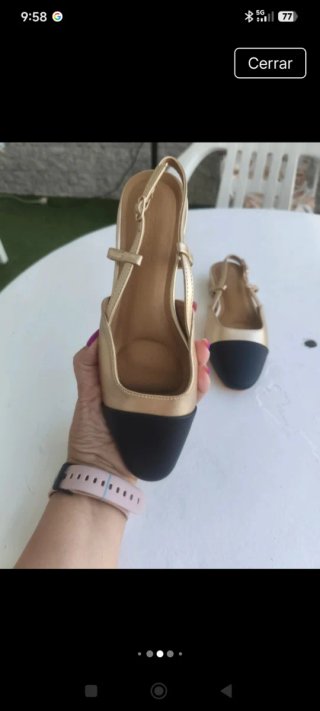 Zapatos slingback dorados y negros