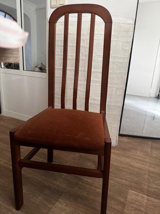 Sillas de comedor de madera (4 unidades)