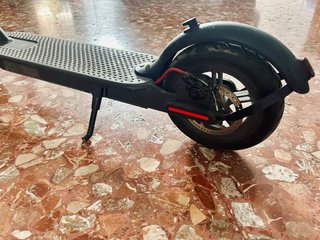 Patinete Eléctrico. CAMBIAR BATERIA.