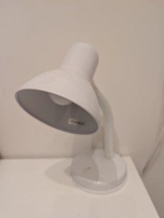 Lámpara de escritorio flexo blanca