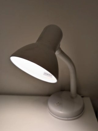 Lámpara de escritorio flexo blanca