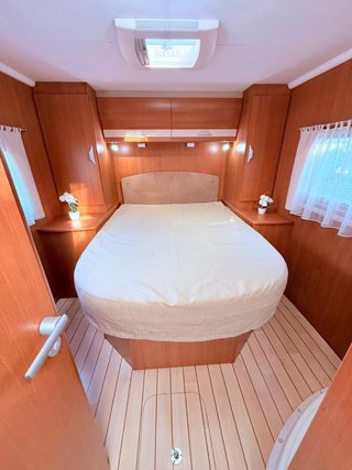Autocaravana Pilote Cama Isla y Basculante