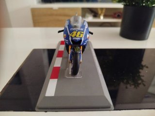 Réplica Moto Valentino Rossi 2015 Yamaha