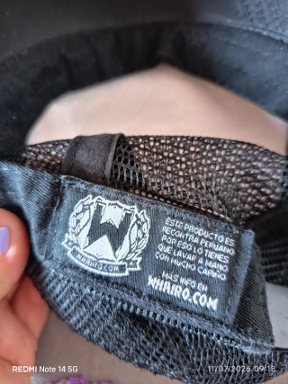 Gorra Perú Whairo Negra y Blanca