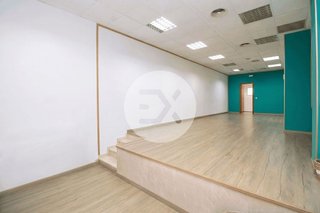Local comercial en venta en Can Roca-Muntanyeta en Castelldefels