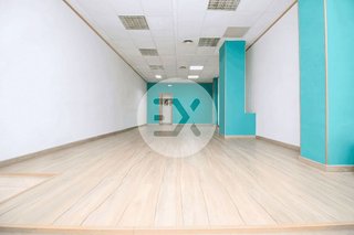 Local comercial en venta en Can Roca-Muntanyeta en Castelldefels