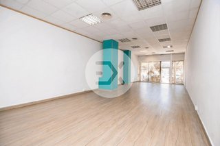 Local comercial en venta en Can Roca-Muntanyeta en Castelldefels