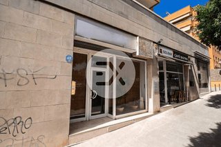Local comercial en venta en Can Roca-Muntanyeta en Castelldefels