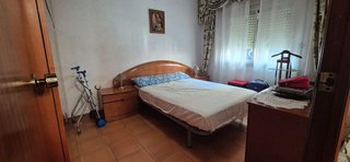 Piso en venta en Fondo en Santa Coloma de Gramanet
