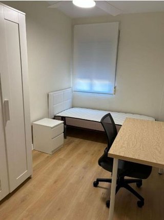 Piso en alquiler en Tres Huertas - El Torrejón - El Cerezo en Sevilla
