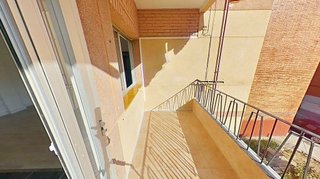 Piso en venta en Ambroz en Madrid