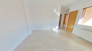 Piso en venta en Ambroz en Madrid