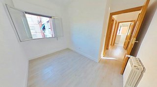 Piso en venta en Ambroz en Madrid