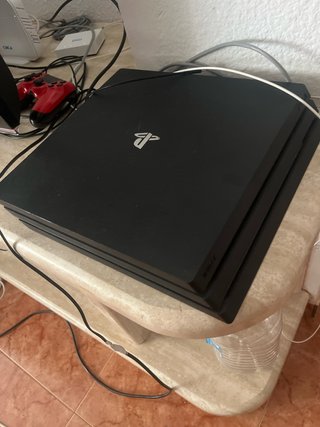 PS4 Pro (PlayStation 4) Negra