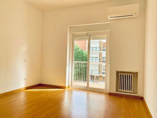 Piso en alquiler en Nueva España en Madrid
