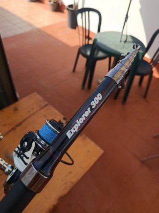 Caña de carbono 3m + sacadera pesca