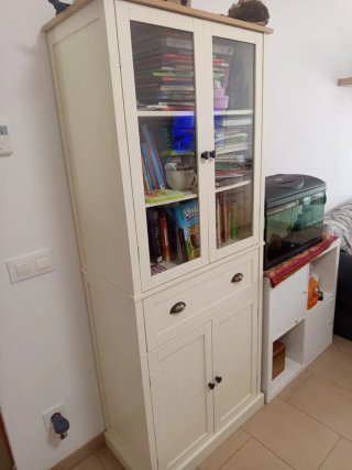 Librería madera y cristal