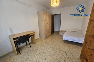 Piso en venta en Camino de Ronda - Rosaleda en Granada