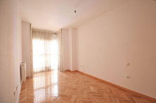 Piso en alquiler en Las Tablas en Madrid