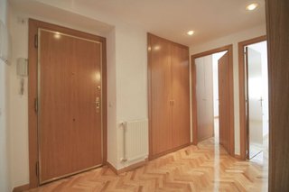 Piso en alquiler en Las Tablas en Madrid